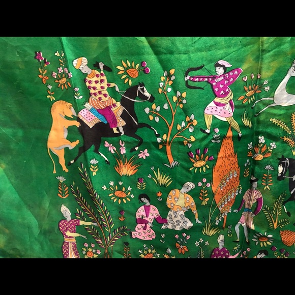 Vintage illustrated people scarf - Picture 4 of 8